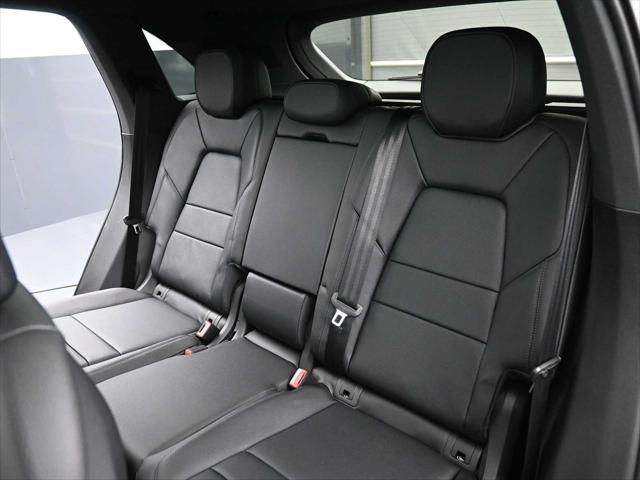 2026 Porsche Cayenne AWD