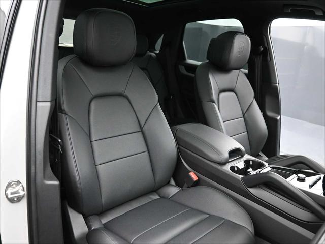 2026 Porsche Cayenne AWD