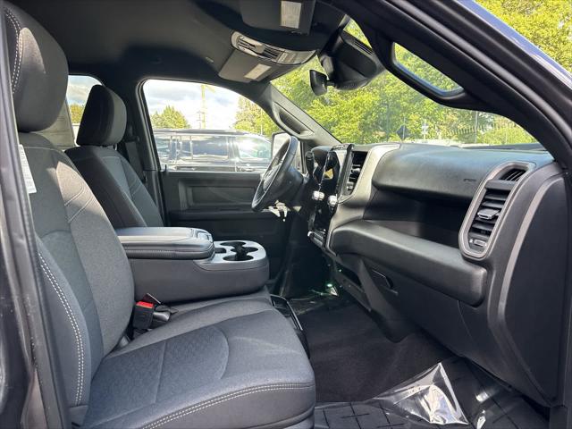 2026 Ram 2500 Black Express Crew Cab 4x4 64 Box
