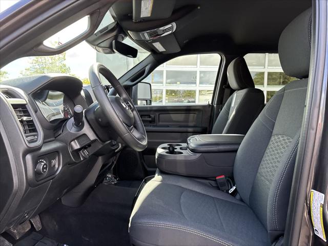 2026 Ram 2500 Black Express Crew Cab 4x4 64 Box