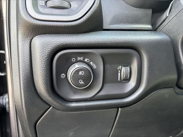 2026 Ram 2500 Black Express Crew Cab 4x4 64 Box