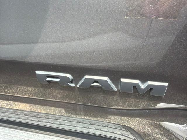 2022 Ram 1500 Big Horn Crew Cab 4x2 57 Box