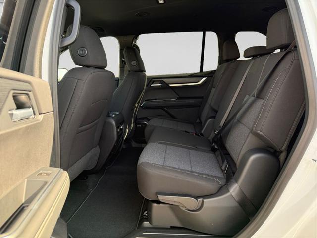 2026 GMC Acadia Elevation FWD