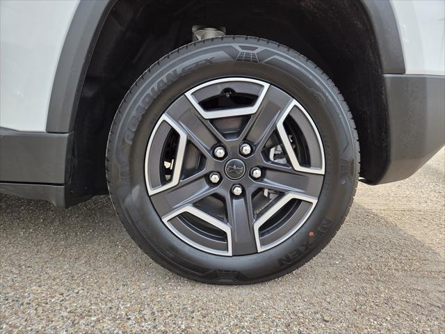 2026 Jeep Cherokee Laredo 4x4