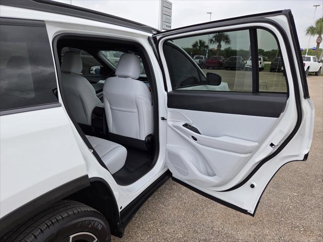 2026 Jeep Cherokee Laredo 4x4
