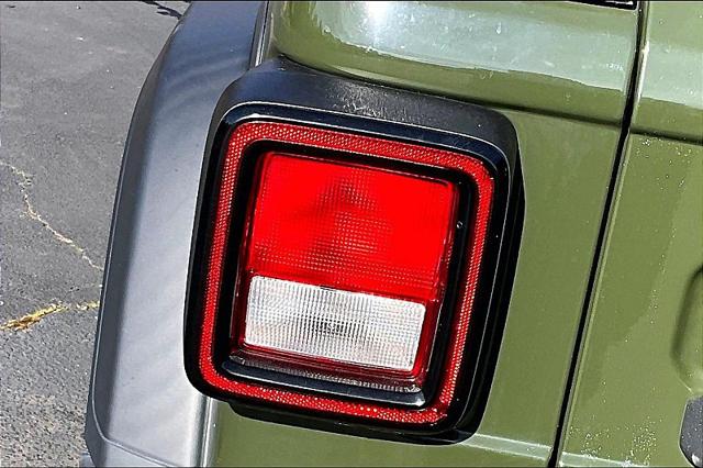 2021 Jeep Wrangler Sport S 4x4