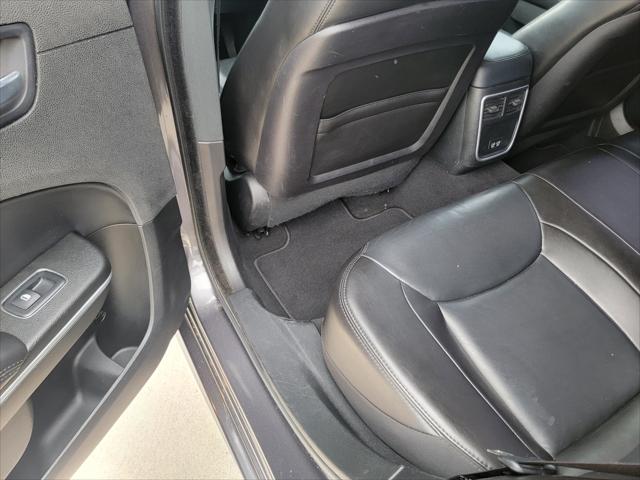 2022 Chrysler 300 Touring L
