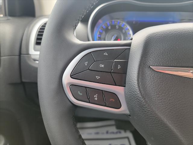 2022 Chrysler 300 Touring L