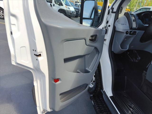 2017 Ford Transit 250 3dr SWB Low Roof Cargo Van w/60/40 Passenger Side Doors