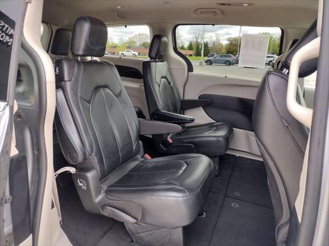 2021 Chrysler Pacifica Touring L