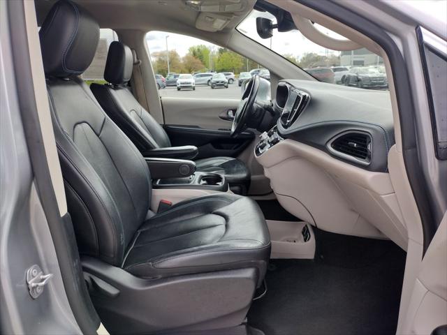 2021 Chrysler Pacifica Touring L