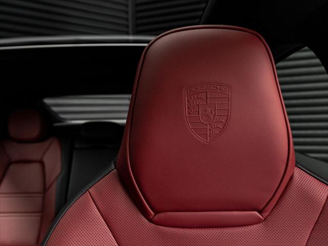 2026 Porsche Cayenne E-Hybrid Unknown