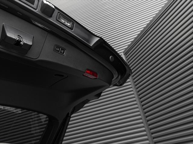 2026 Porsche Cayenne E-Hybrid Unknown