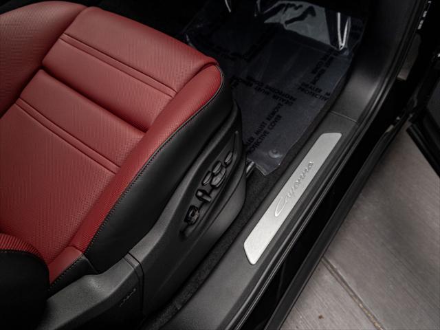 2026 Porsche Cayenne E-Hybrid Unknown