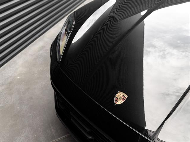 2026 Porsche Cayenne E-Hybrid Unknown