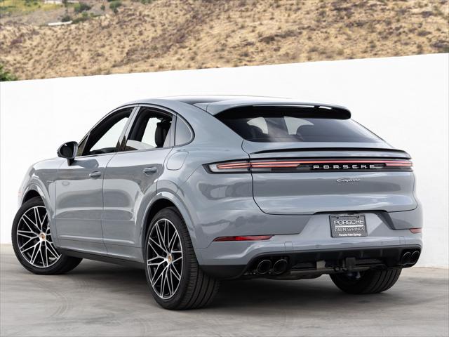 2026 Porsche Cayenne E-Hybrid Unknown