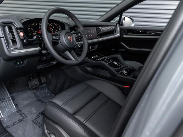 2026 Porsche Cayenne E-Hybrid Unknown