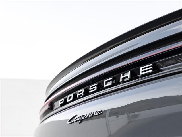 2026 Porsche Cayenne E-Hybrid Unknown