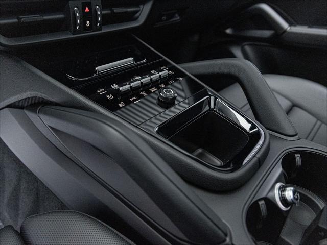 2026 Porsche Cayenne E-Hybrid Unknown