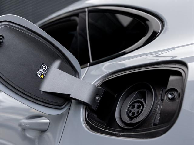 2026 Porsche Cayenne E-Hybrid Unknown