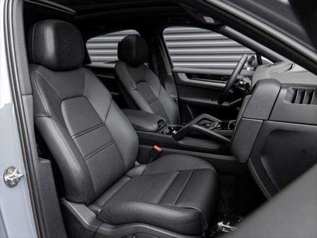 2026 Porsche Cayenne E-Hybrid Unknown