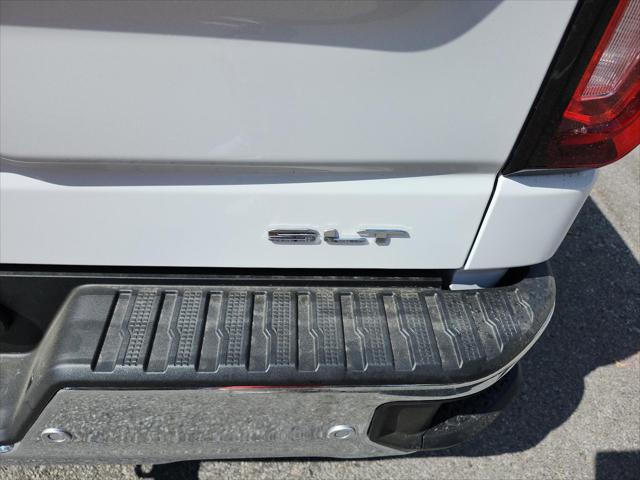 2026 GMC Sierra 1500 Crew Cab, Standard Bed, SLT, 4WD