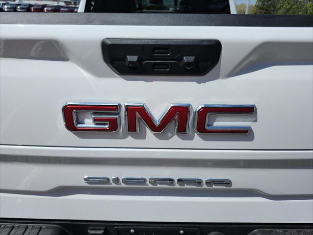 2026 GMC Sierra 1500 Crew Cab, Standard Bed, SLT, 4WD
