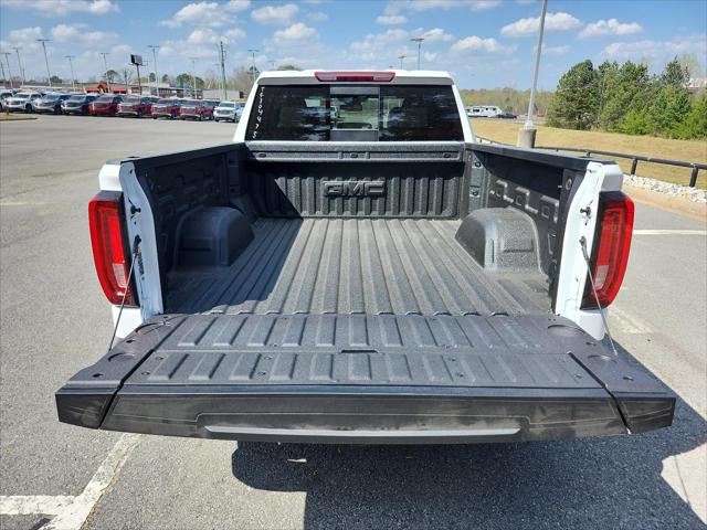 2026 GMC Sierra 1500 Crew Cab, Standard Bed, SLT, 4WD