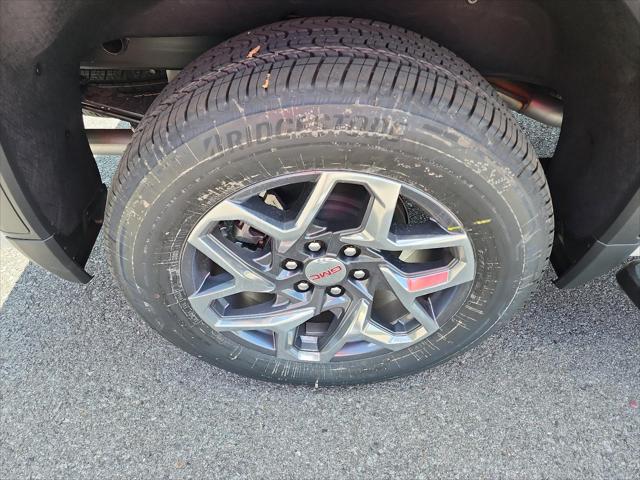 2026 GMC Sierra 1500 Crew Cab, Standard Bed, SLT, 4WD