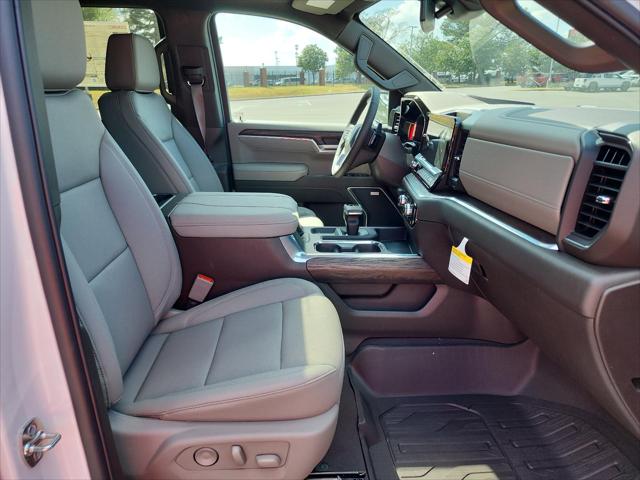 2026 GMC Sierra 1500 Crew Cab, Standard Bed, SLT, 4WD