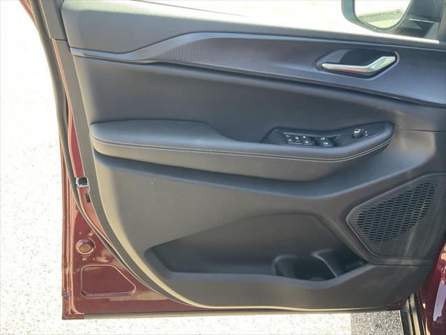 2026 Jeep Grand Cherokee L Altitude 4x4