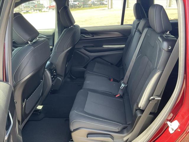 2026 Jeep Grand Cherokee L Altitude 4x4