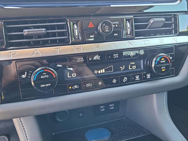 2026 Nissan Pathfinder SV