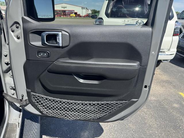 2020 Jeep Wrangler Sahara 4x4