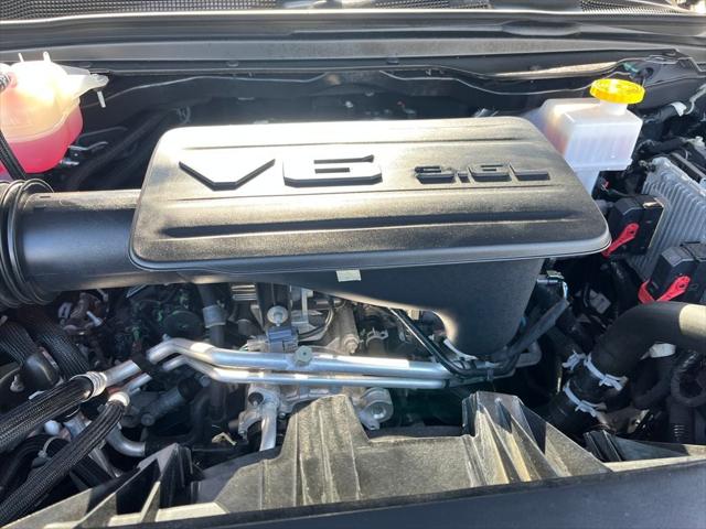 2024 RAM 1500 Tradesman Crew Cab 4x4 57 Box