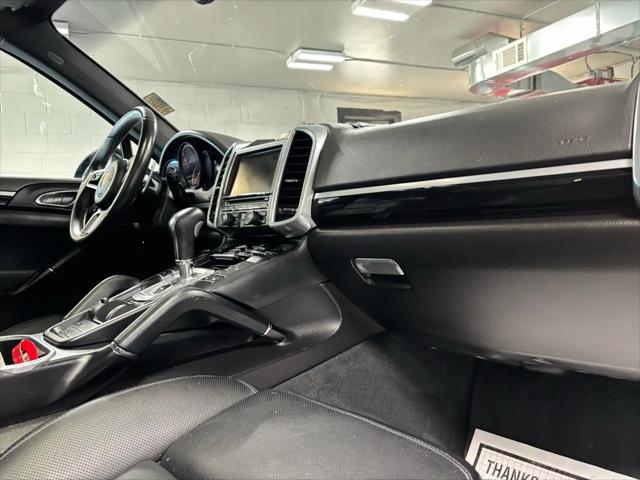 2016 Porsche Cayenne AWD 4dr