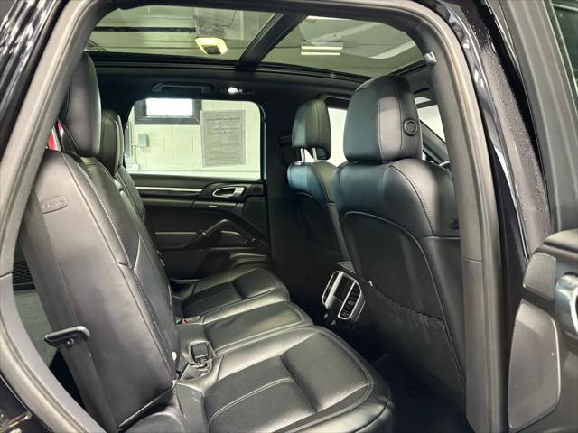 2016 Porsche Cayenne AWD 4dr