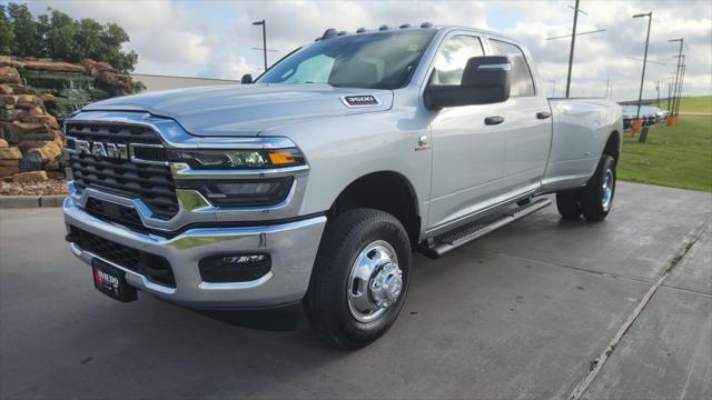 2026 RAM Ram 3500 RAM 3500 TRADESMAN CREW CAB 4X4 8 BOX