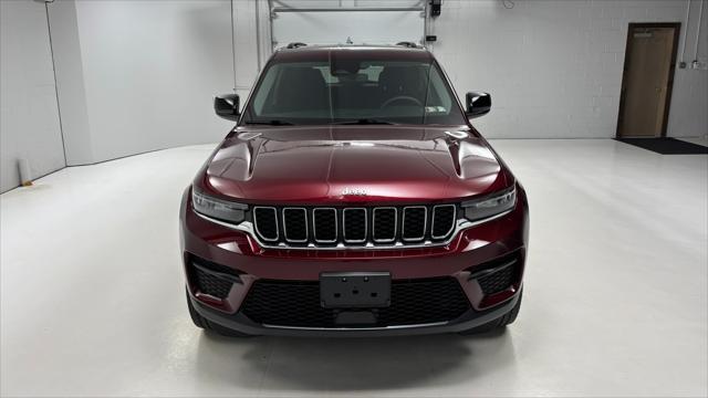 2023 Jeep Grand Cherokee Laredo 4x4 2023 Jeep Grand Cherokee Laredo 4x4