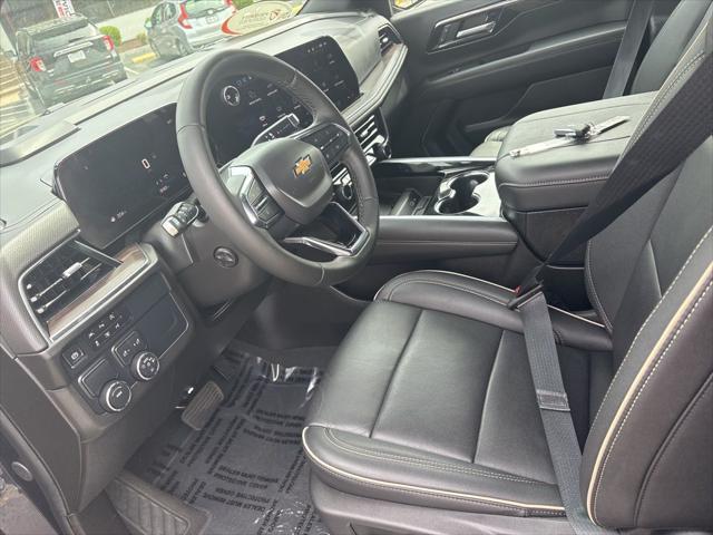2025 Chevrolet Suburban 2WD Premier