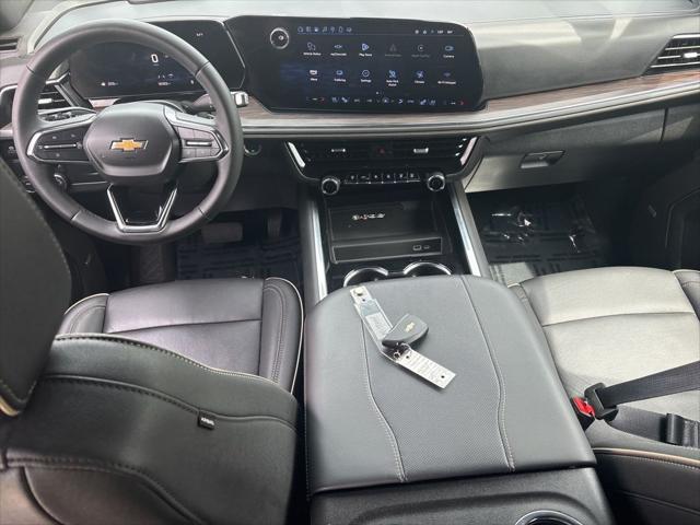 2025 Chevrolet Suburban 2WD Premier