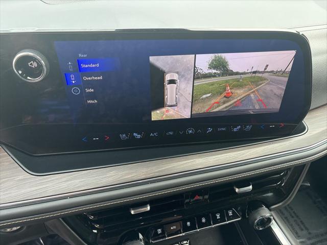 2025 Chevrolet Suburban 2WD Premier