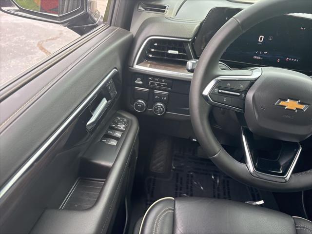 2025 Chevrolet Suburban 2WD Premier