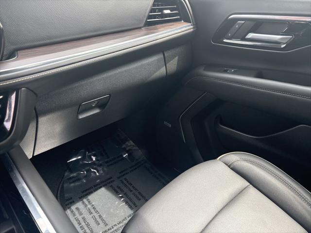 2025 Chevrolet Suburban 2WD Premier