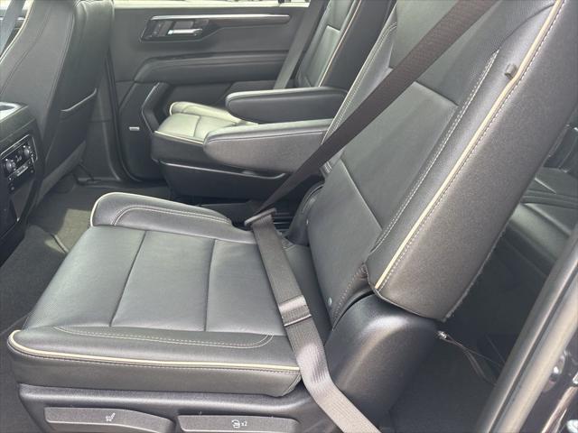 2025 Chevrolet Suburban 2WD Premier
