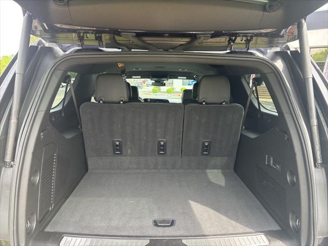 2025 Chevrolet Suburban 2WD Premier