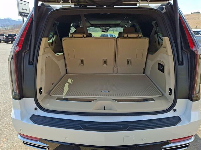 2024 Cadillac Escalade ESV 4WD Premium Luxury