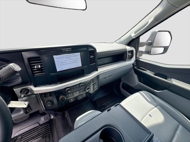 2025 Ford F-550 XL