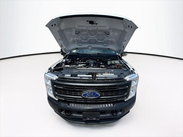 2025 Ford F-550 XL