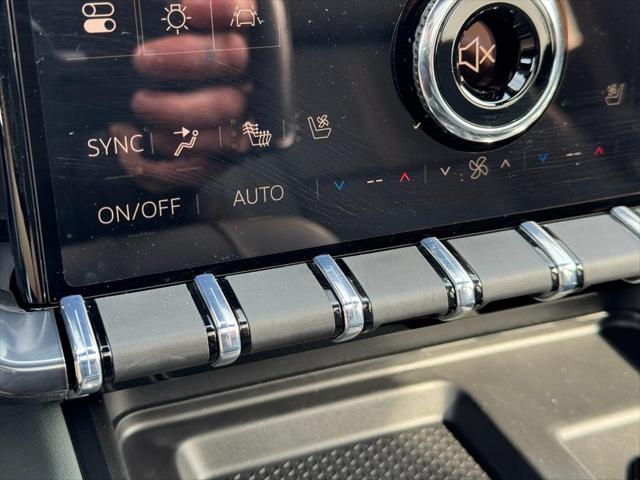 2026 GMC Acadia AT4 AWD